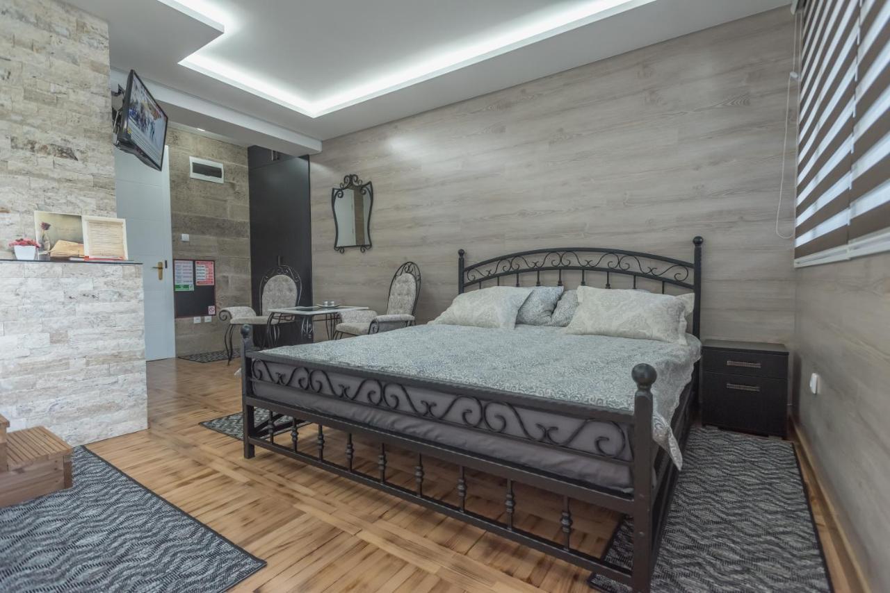 Onore Dell Amore Apartman Sa Djakuzijem Banja Koviljača Екстериор снимка
