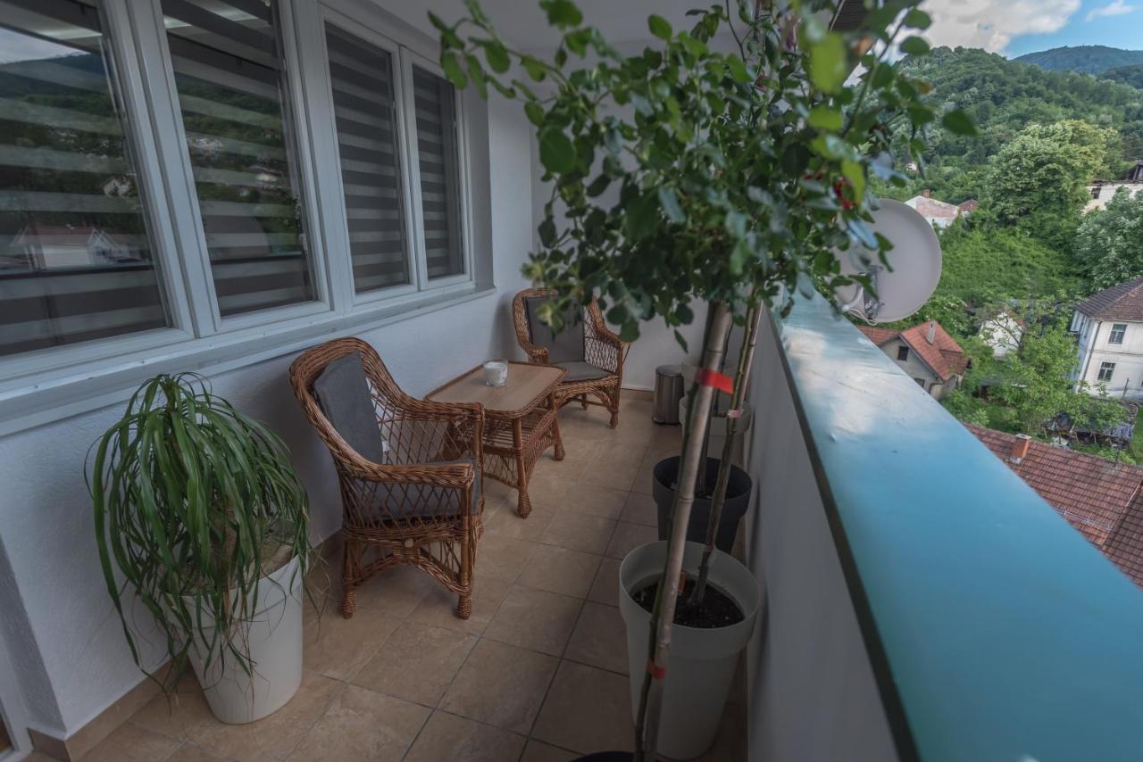 Onore Dell Amore Apartman Sa Djakuzijem Banja Koviljača Екстериор снимка